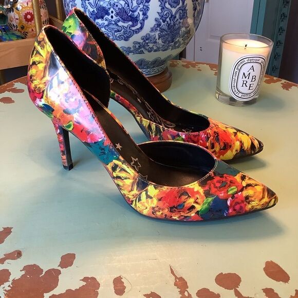 Brash Brilliantly Floral Stilettos 👠 🌸🌼🪻🌺💐🌻 - Picture 2 of 6
